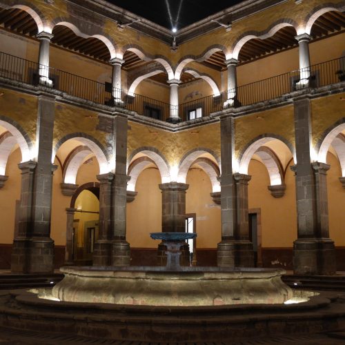 Fuente convento de Santa Rosa de Viterbo México